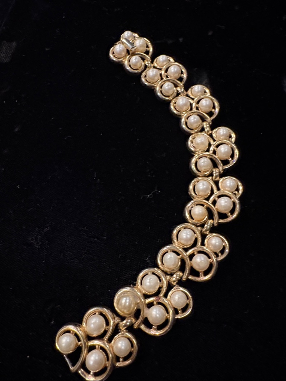 Trifari Gold-Tone Bracelet with Ivory Pearls